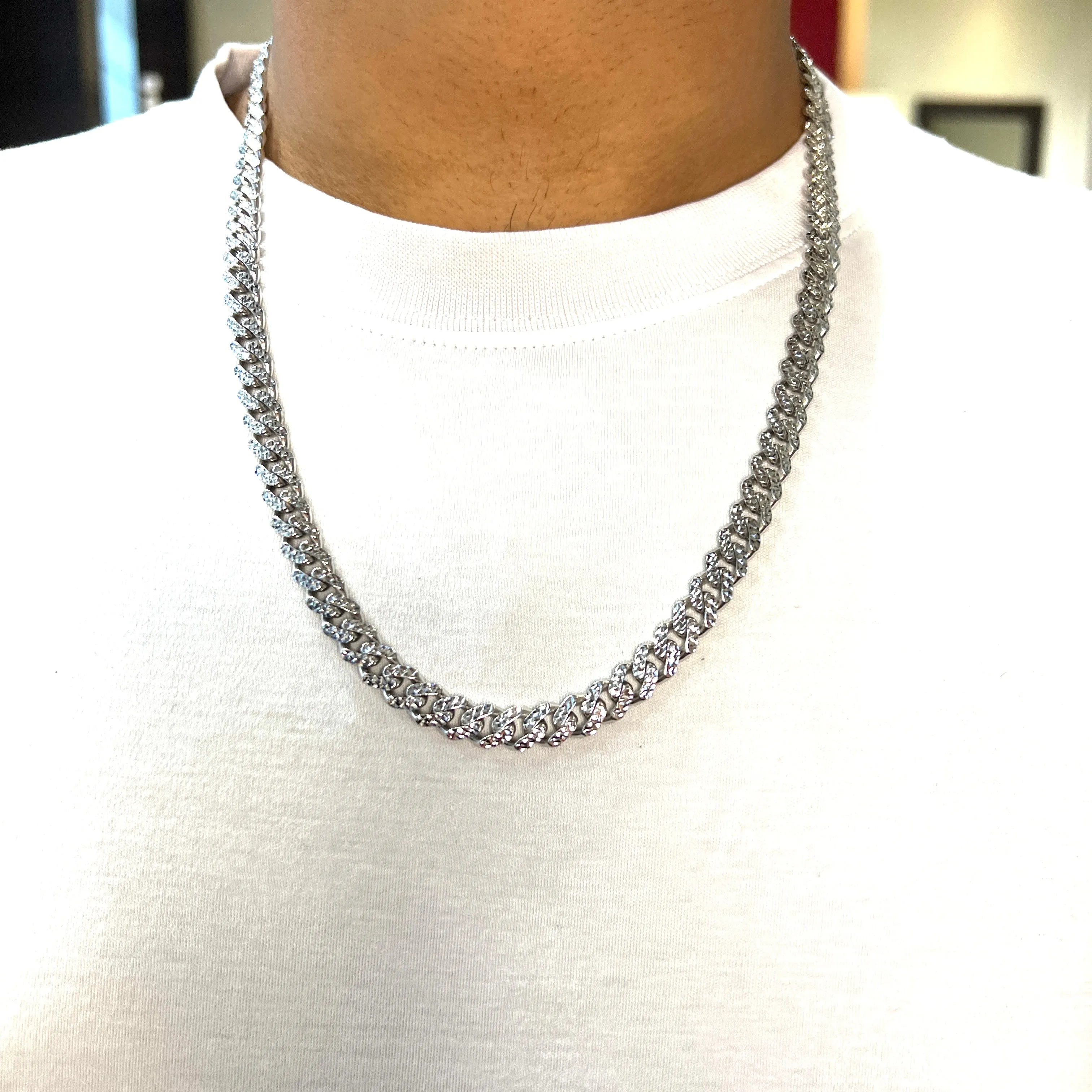 10K White Gold  (8mm) Classic Monaco Diamond Cut Chain (20 - 24")