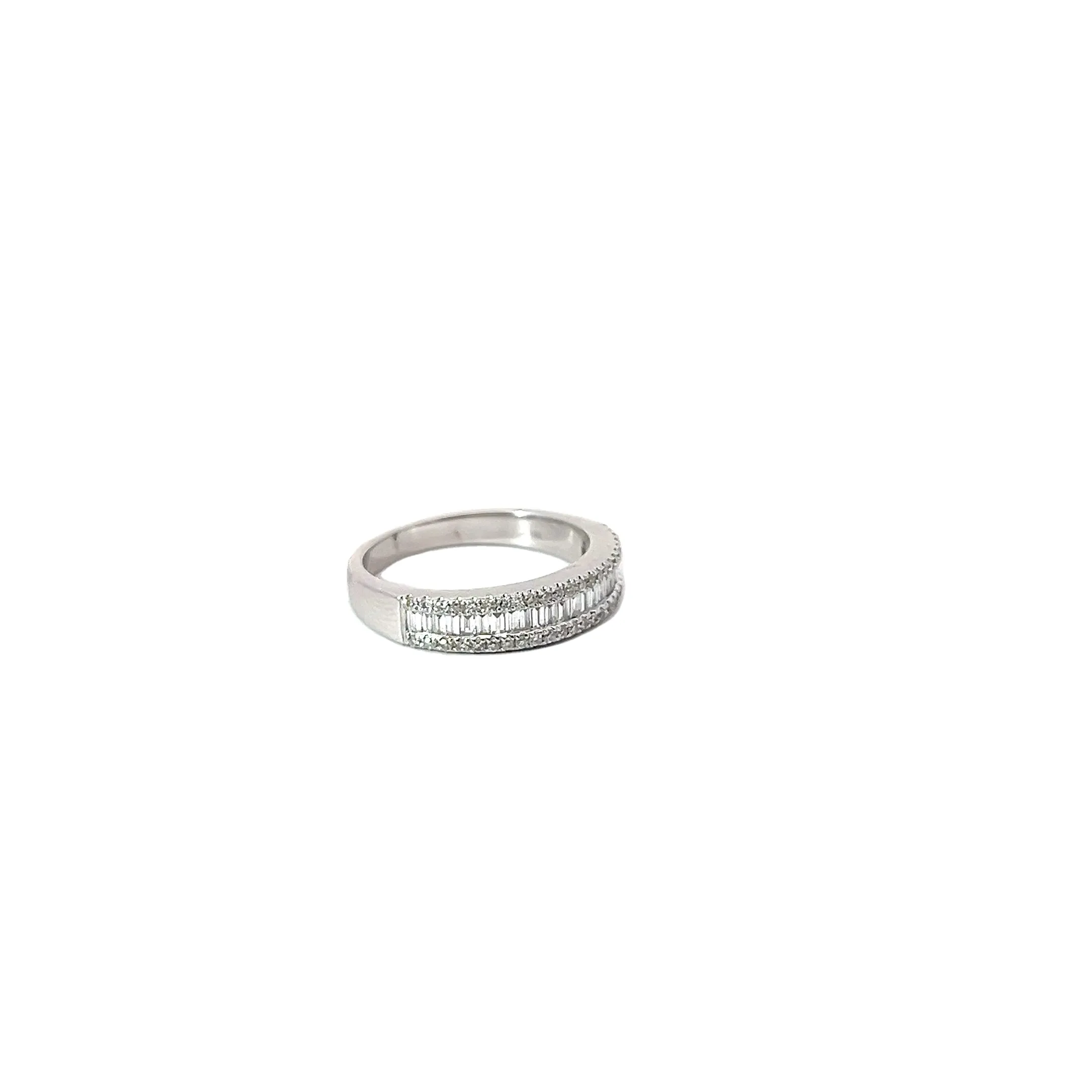 14k White Gold 1ct G SI1 Baguette and Round total diamond weight ring