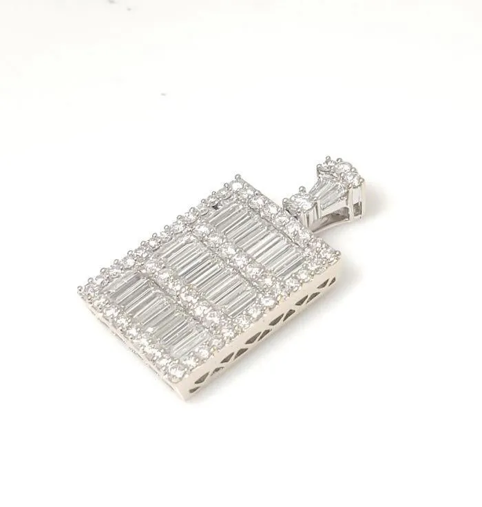 18k White Gold 4.00ct Diamond Baguette Pendant
