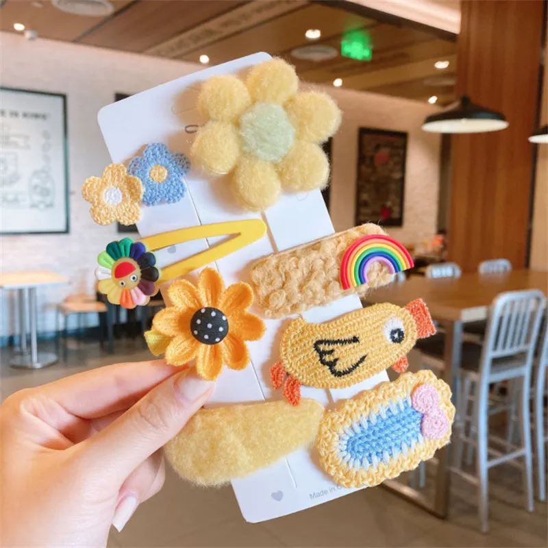 8/9-piece Baby Girls Plush Cartoon Hair Clips Set