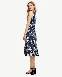 Ann Taylor Navy Tropical Swaying Midi Dress Size Medium