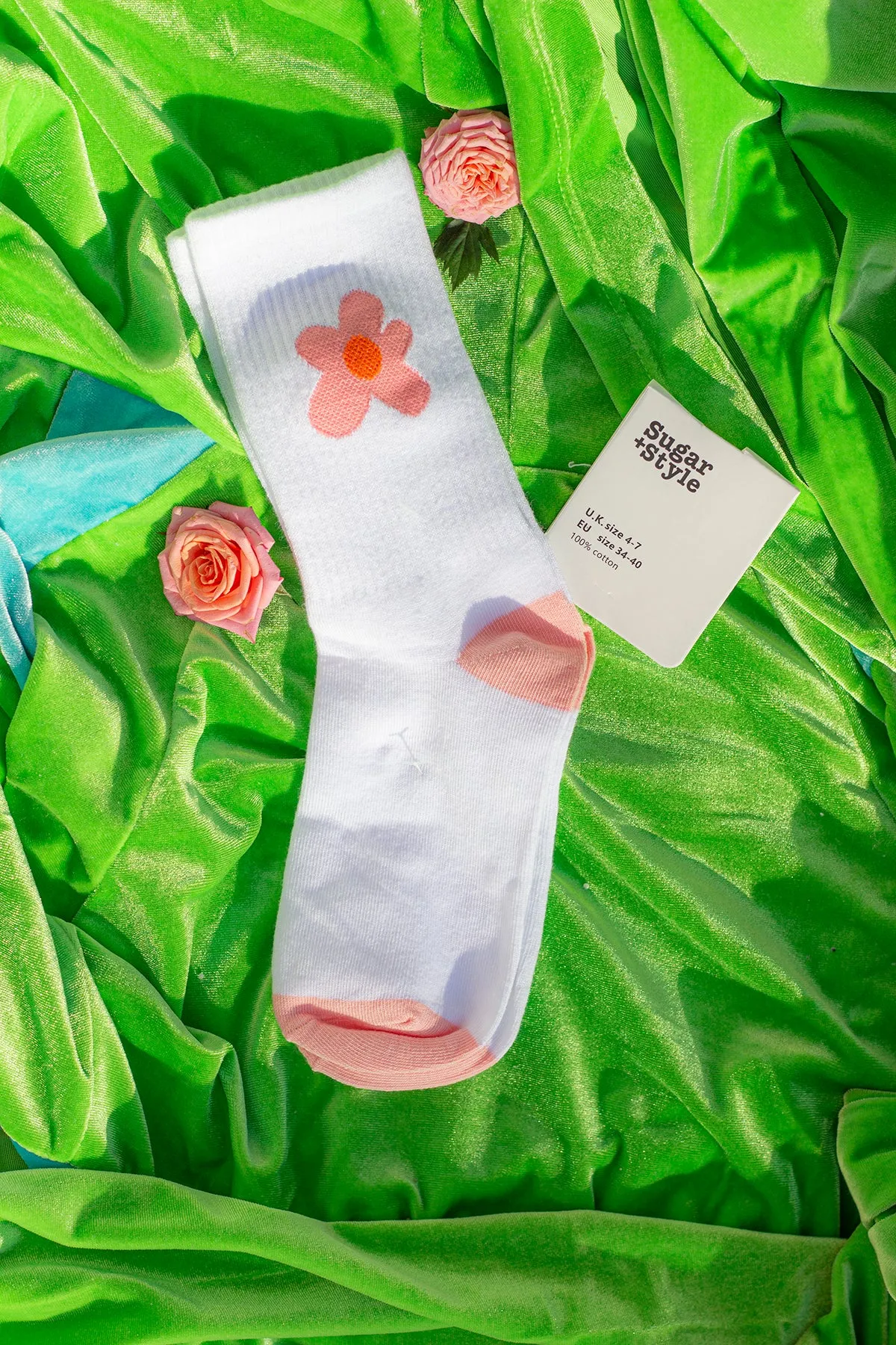 Bright Single Cartoon Flower Motif Socks