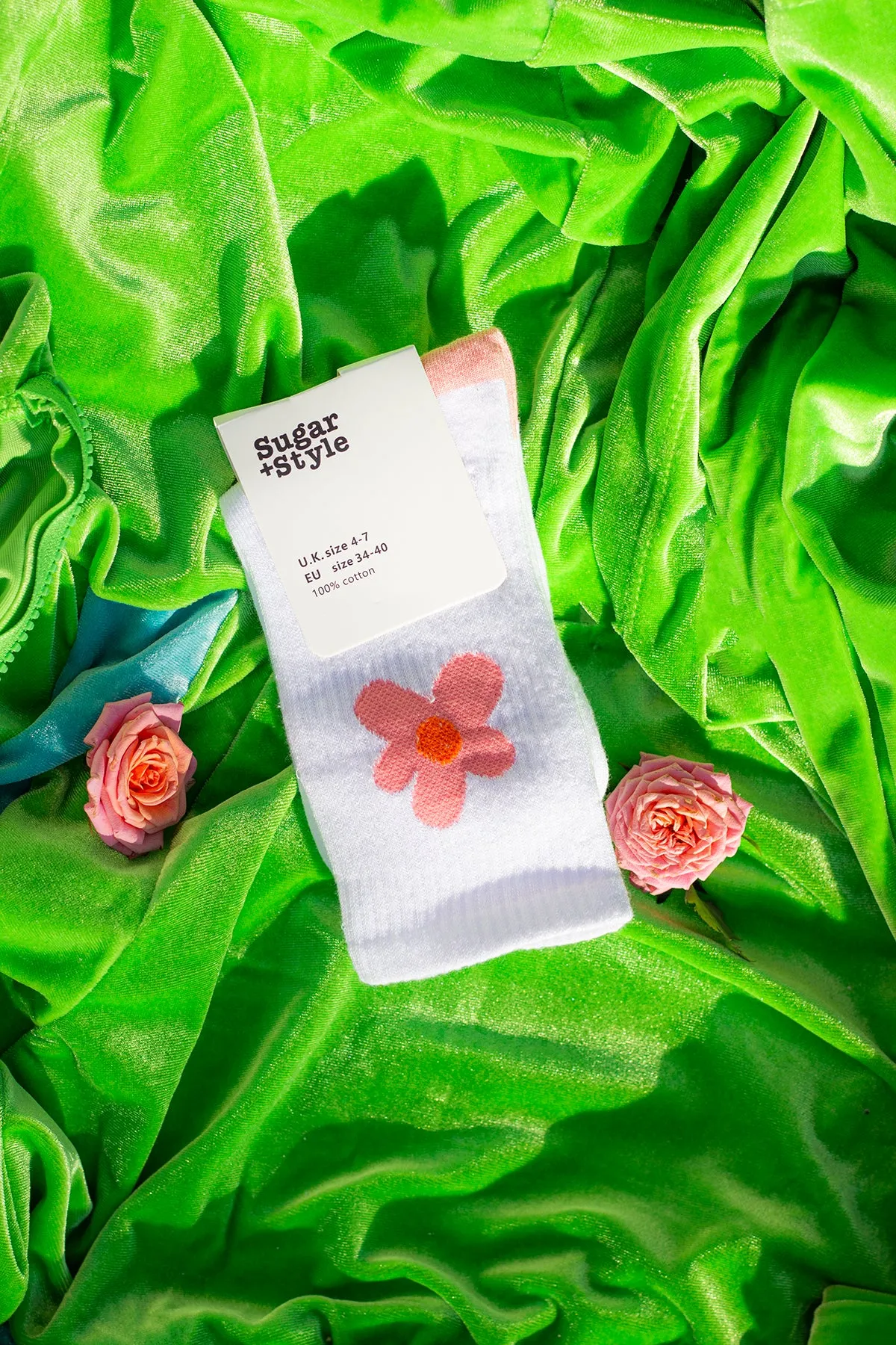 Bright Single Cartoon Flower Motif Socks