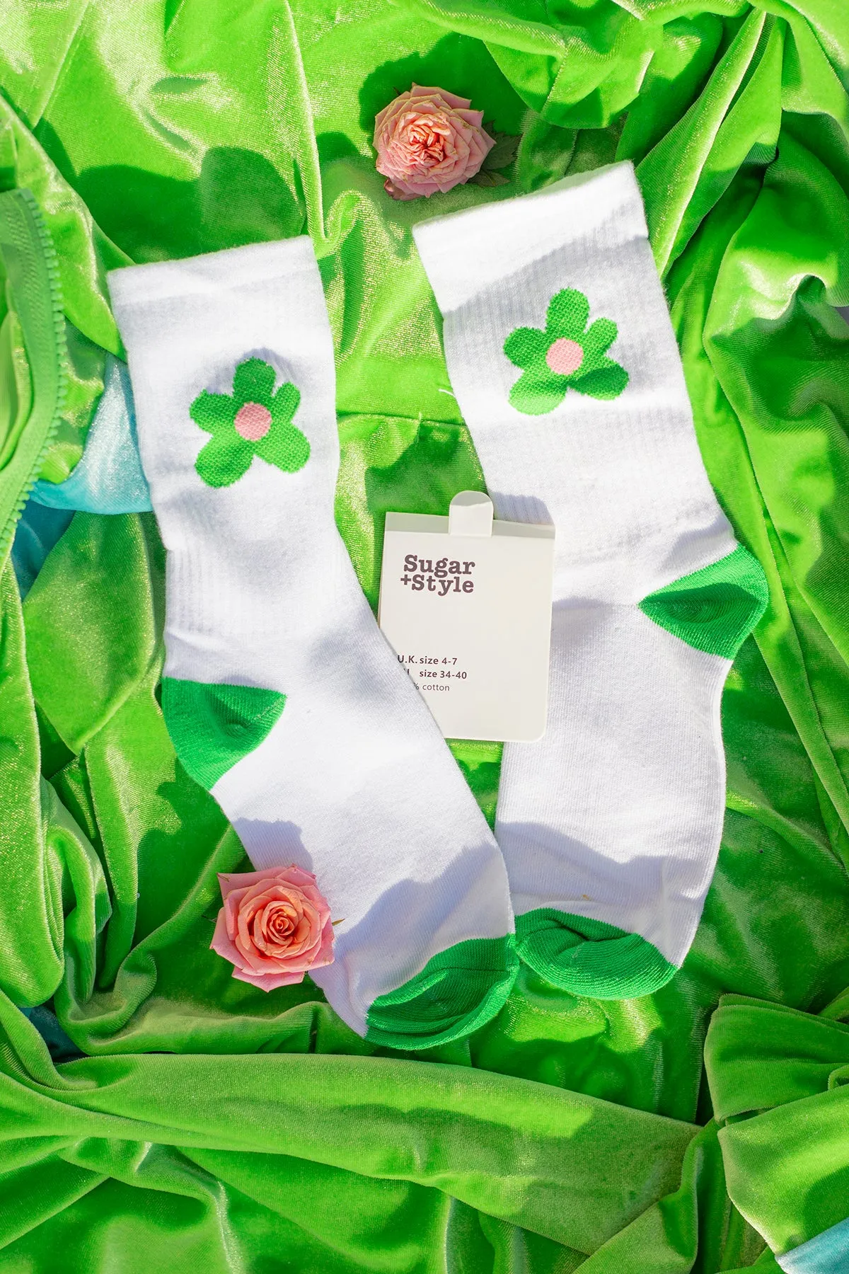 Bright Single Cartoon Flower Motif Socks