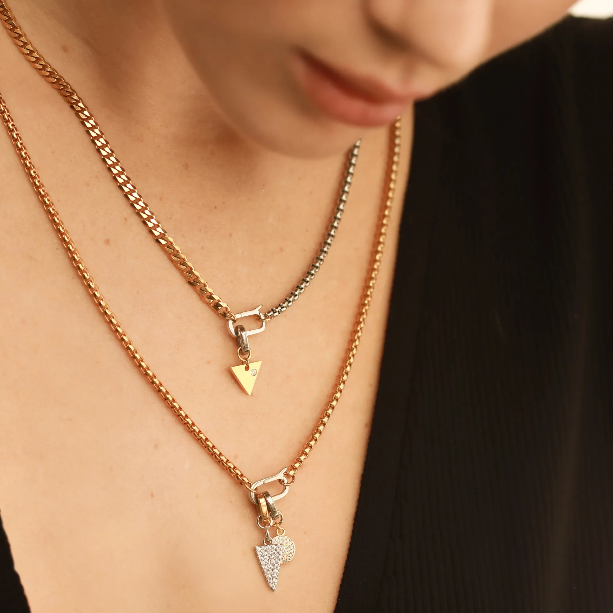 DAGA LINK CHARM