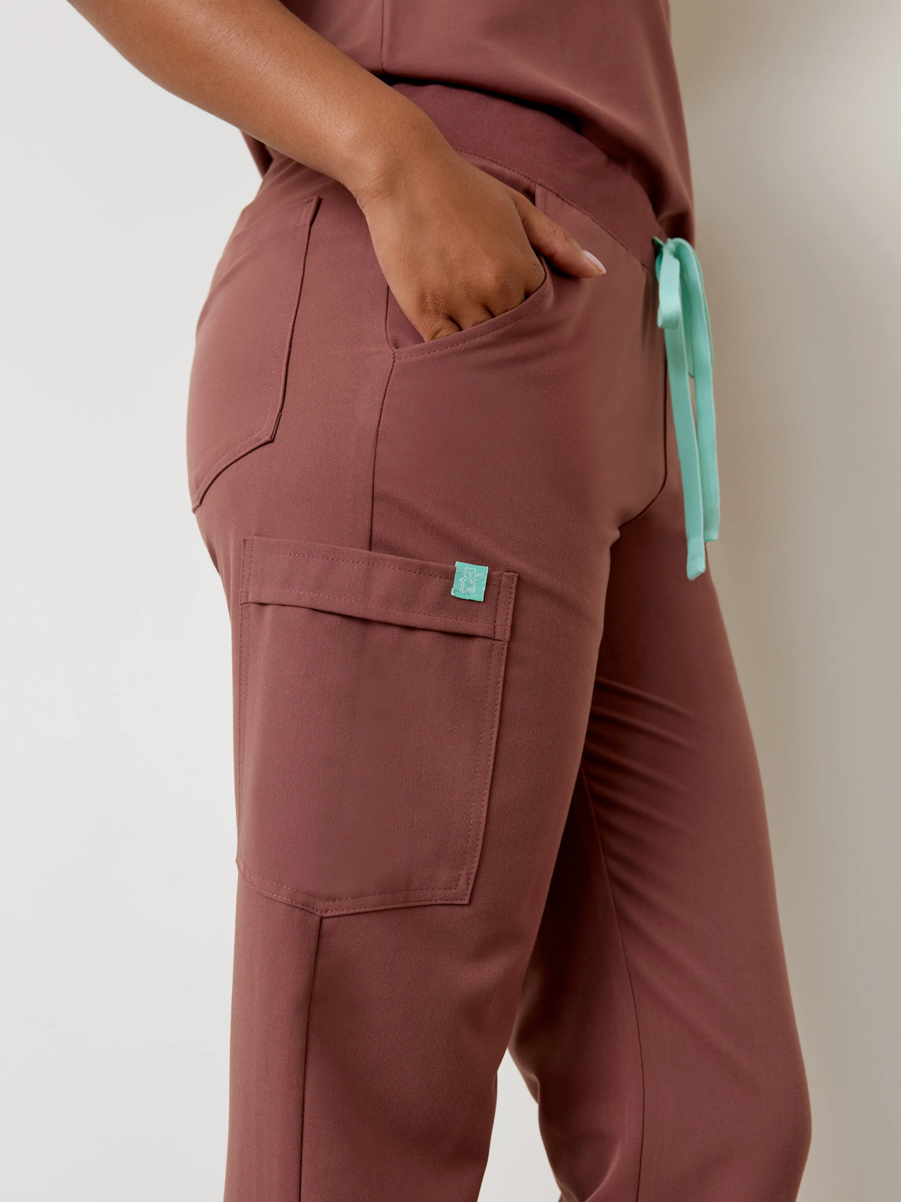 DEMI RE-GARDE™ - MARRON - Jogger Scrub Pants - SILVADUR™|| DEMI RE-GARDE™ - MARRON - Pantalon Jogger - SILVADUR™