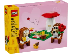 Lego Hedgehog Picnic Date (40711)