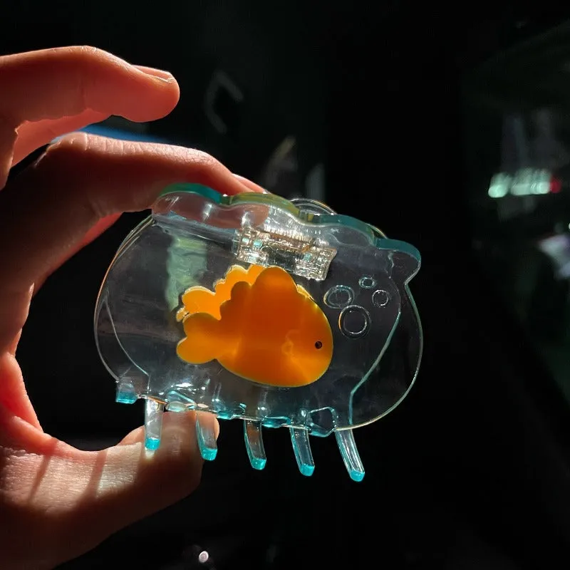 One Goldfish In Fish Tank Hair Claw