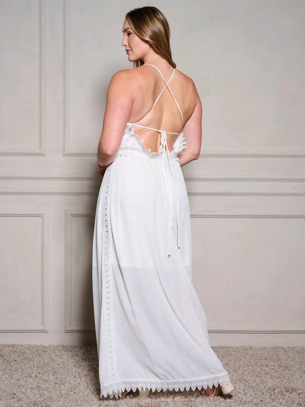 PLUS SIZE SLEEVELESS V-NECK TRIM DETAILED OPEN BACK MAXI DRESS