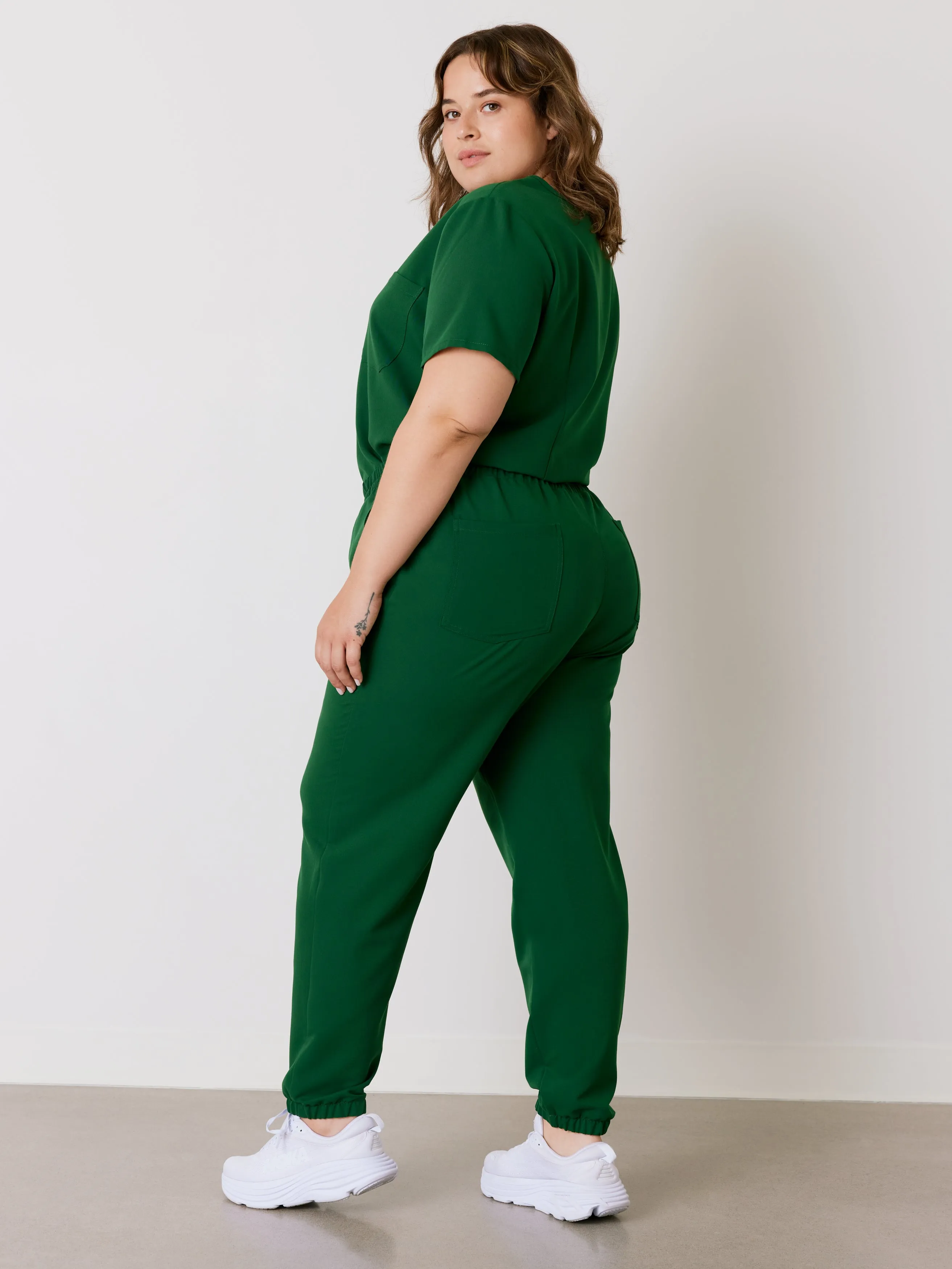 ROSIE RE-GARDE™ - VERT EDEN - Jogger Scrub Pants - SILVADUR™||ROSIE RE-GARDE™ - VERT EDEN - Pantalon Jogger - SILVADUR™