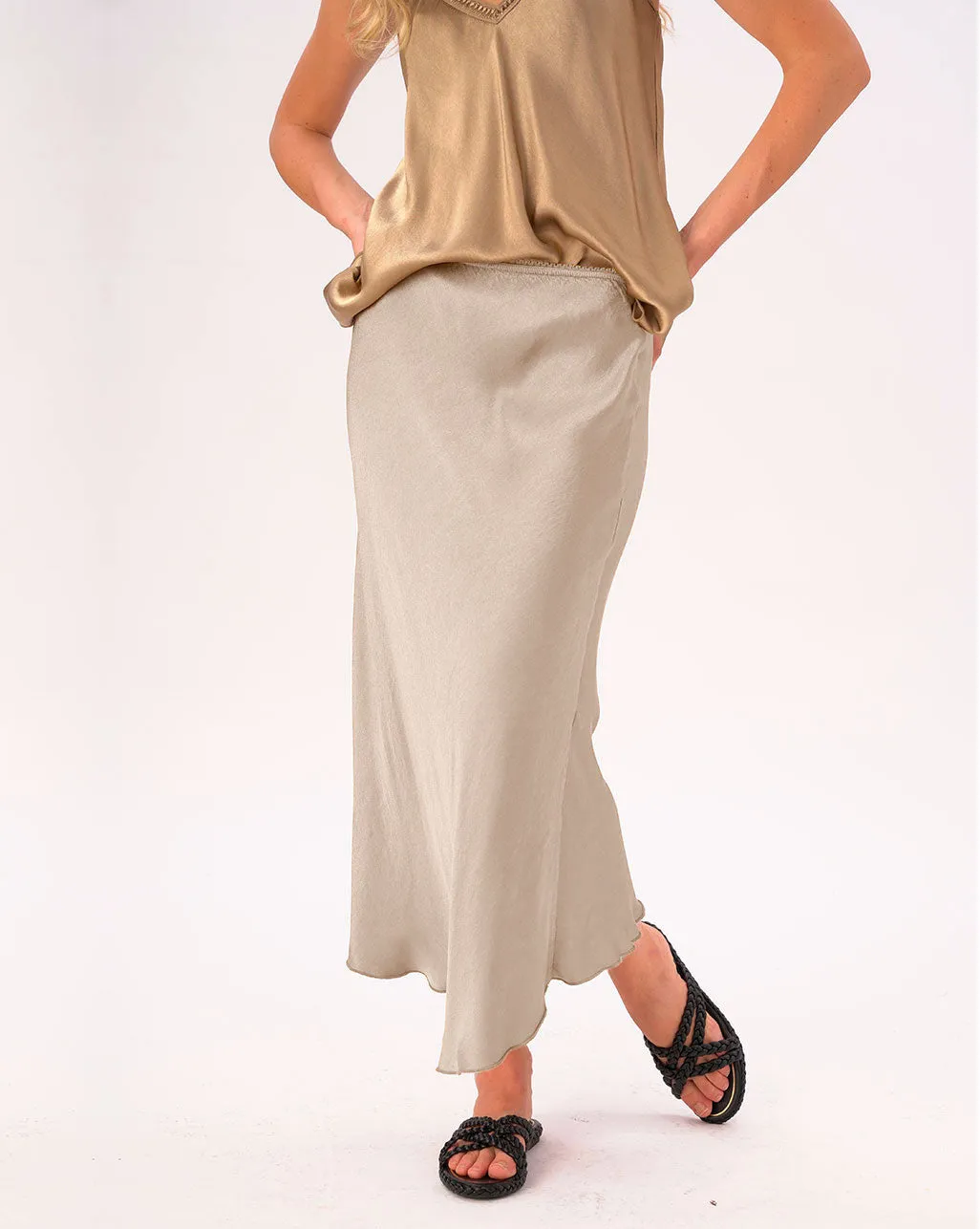 Silky Elastic Waist Maxi Skirt
