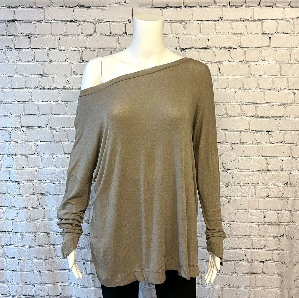 Square Top in Multiple Colors by Bia Miró