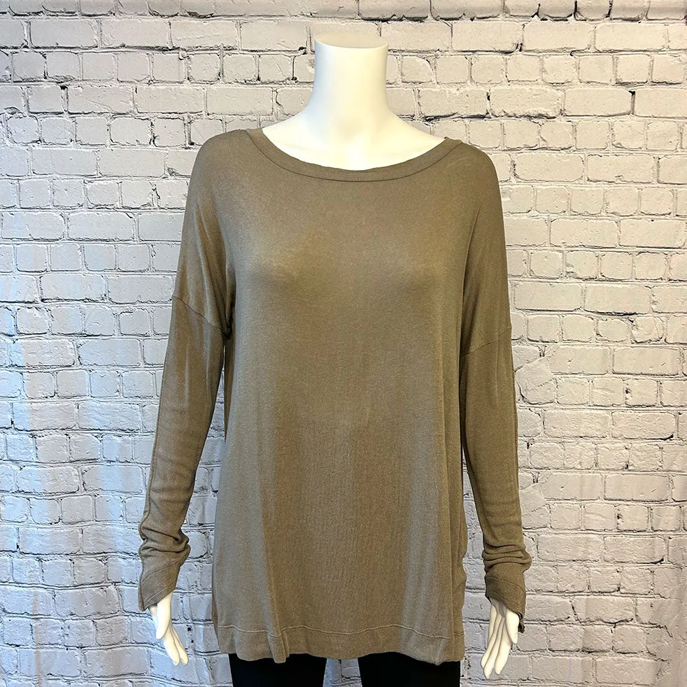 Square Top in Multiple Colors by Bia Miró