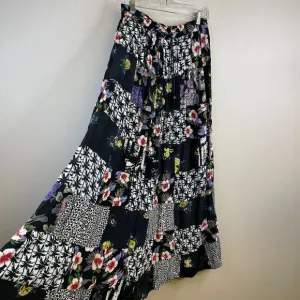 Vintage ARTSY Maxi Skirt M L Patchwork TROPICAL FLORAL Flowy PEASANT