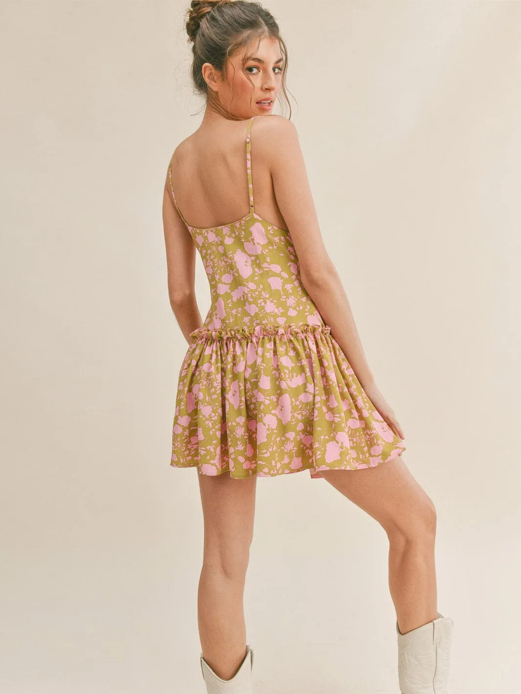WOMEN'S SLEEVELESS V-NECK RUFFLE FLORAL MINI DRESS